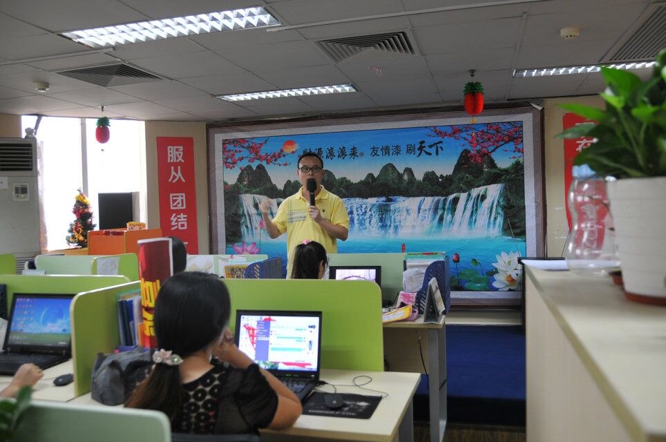 堅持不棄,奮力沖刺全年目標任務 堅持不棄,奮力沖刺全年目標任務