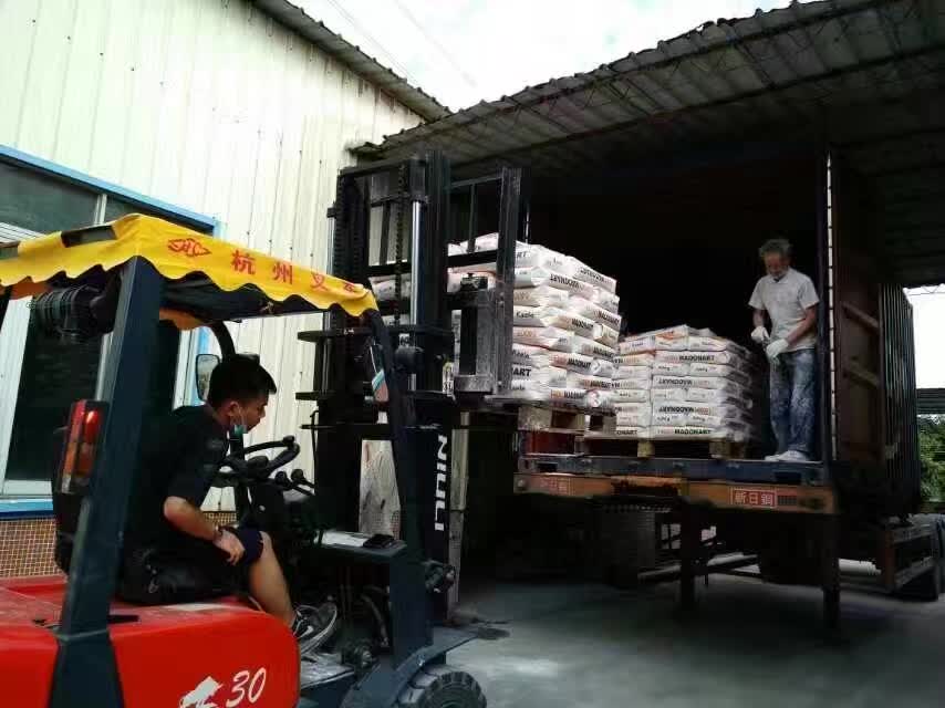 友情漆不斷創新突破,打開海外市場銷路 友情漆不斷創新突破,打開海外市場銷路